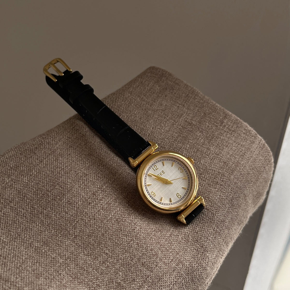 Luxury Watch Vintage - Montre de luxe de style vintage,