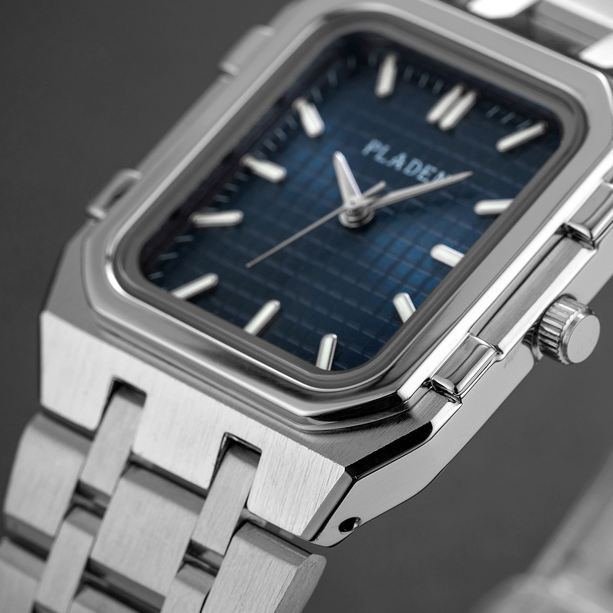 Marque de luxe cadran bleu hom - Luxury Watch Mockup avis et prix