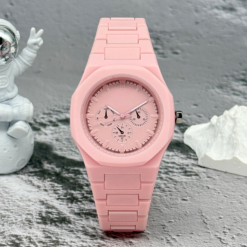 Montre de marque célèbre à cad - Luxury Watch Mockup avis et prix